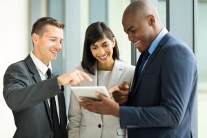 standing up meeting for managing a multicultural team