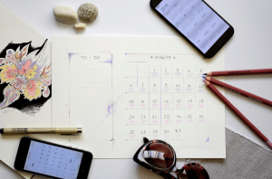 workstation-with-calendar
